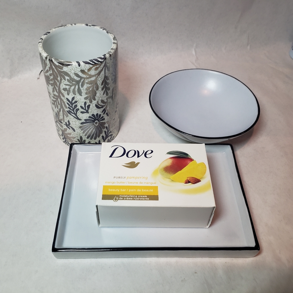 3-Piece Bathroom Set- includes Soap!